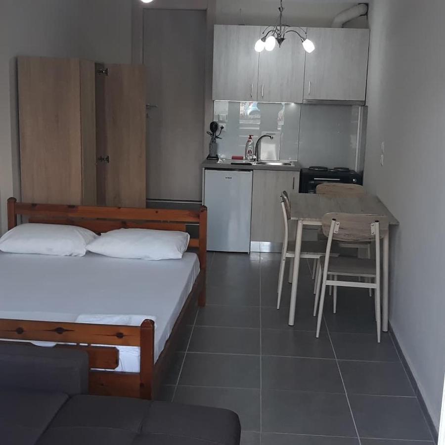 Stathoris Deluxe Studio Nea Peramos  Ngoại thất bức ảnh