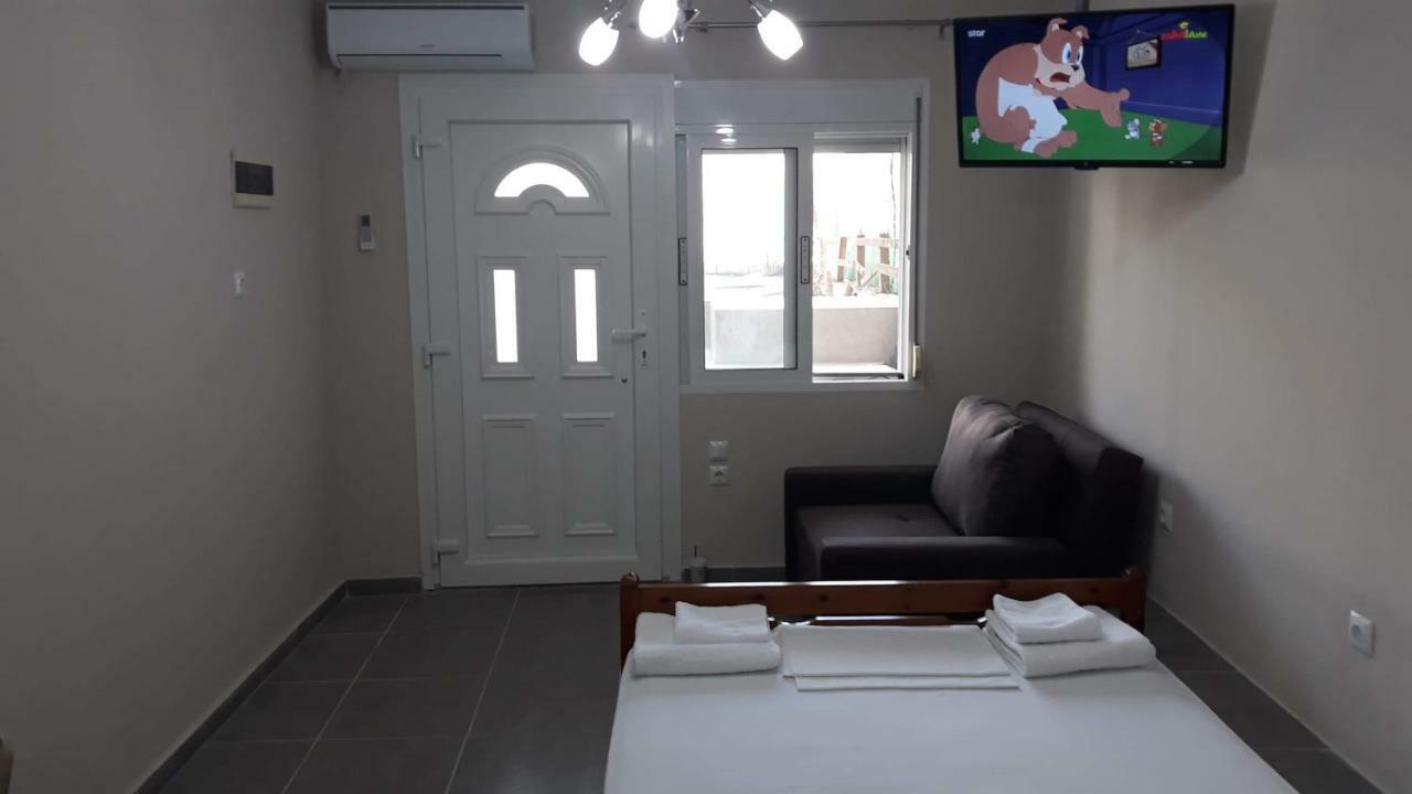 Stathoris Deluxe Studio Nea Peramos  Ngoại thất bức ảnh